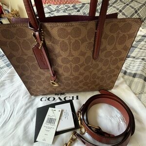 Coach Carter Carryall 28